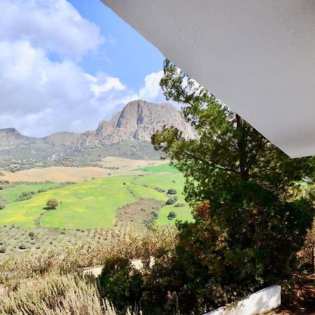 Cortijo Sylvestre Bed & Breakfast Ríogordo Exterior foto